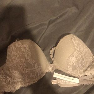 Gray vs bra